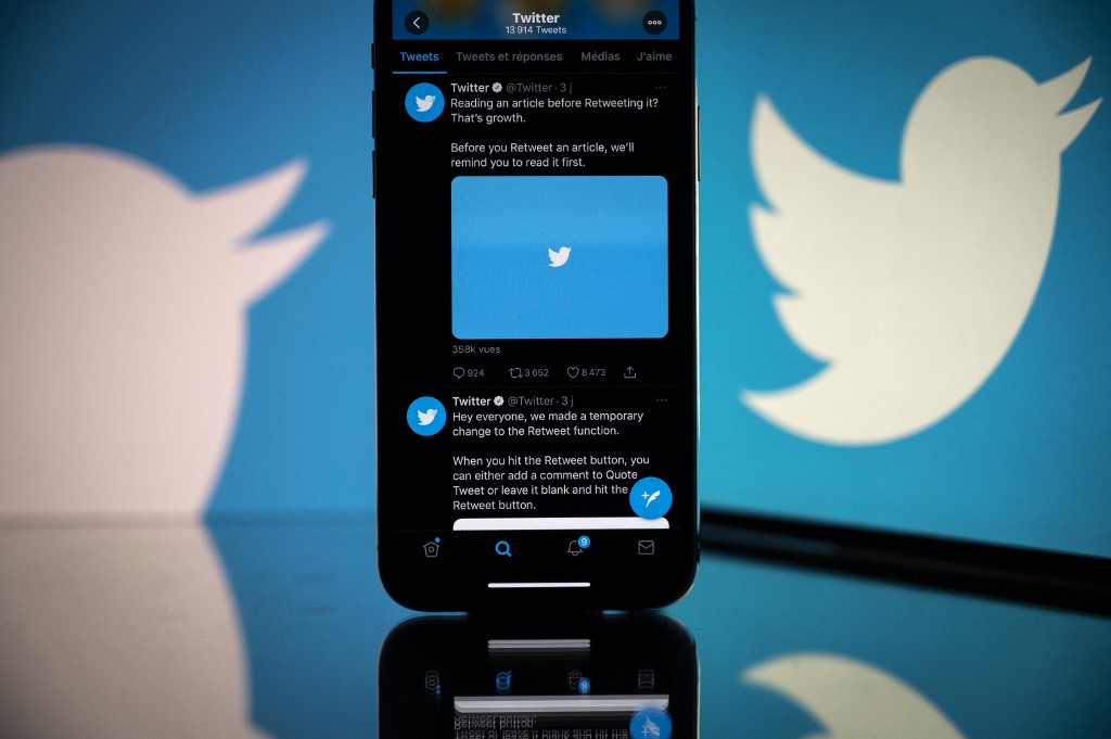 Face à la haine en ligne, Twitter lance un «mode sécurité»