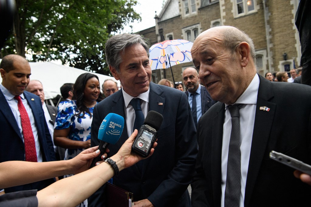 Premier contact entre Le Drian et Blinken depuis la crise franco-américaine