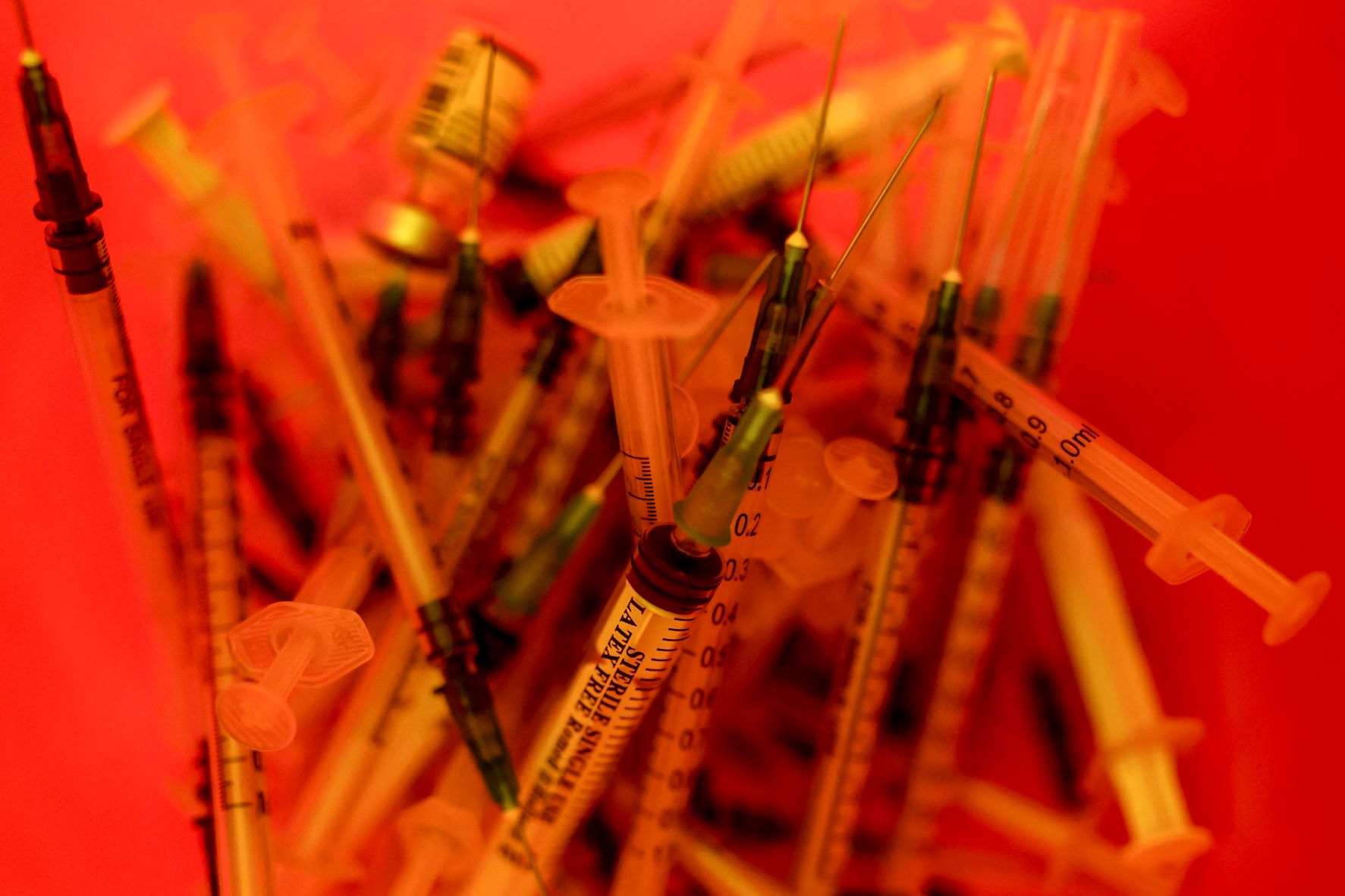 Davantage que la vaccination, être malade du Covid-19 accroît le risque de myocardite