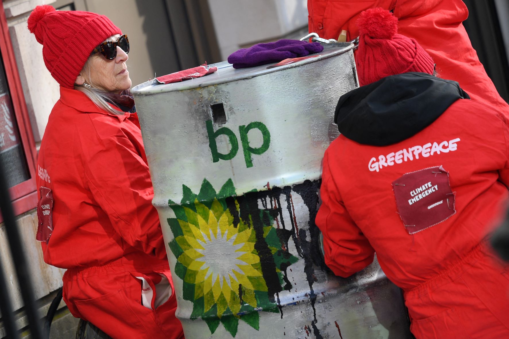 Greenpeace demande en justice l'annulation d'un permis de forage BP en mer du Nord