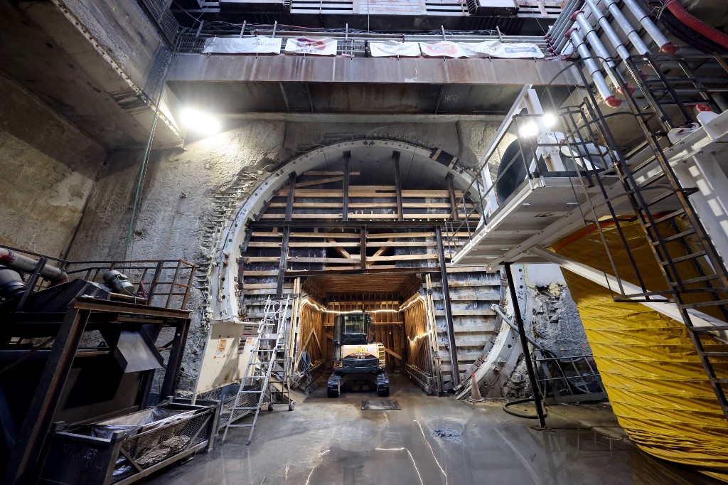 Prolongement du RER E: à Paris, un chantier souterrain géant dans un «mouchoir de poche»