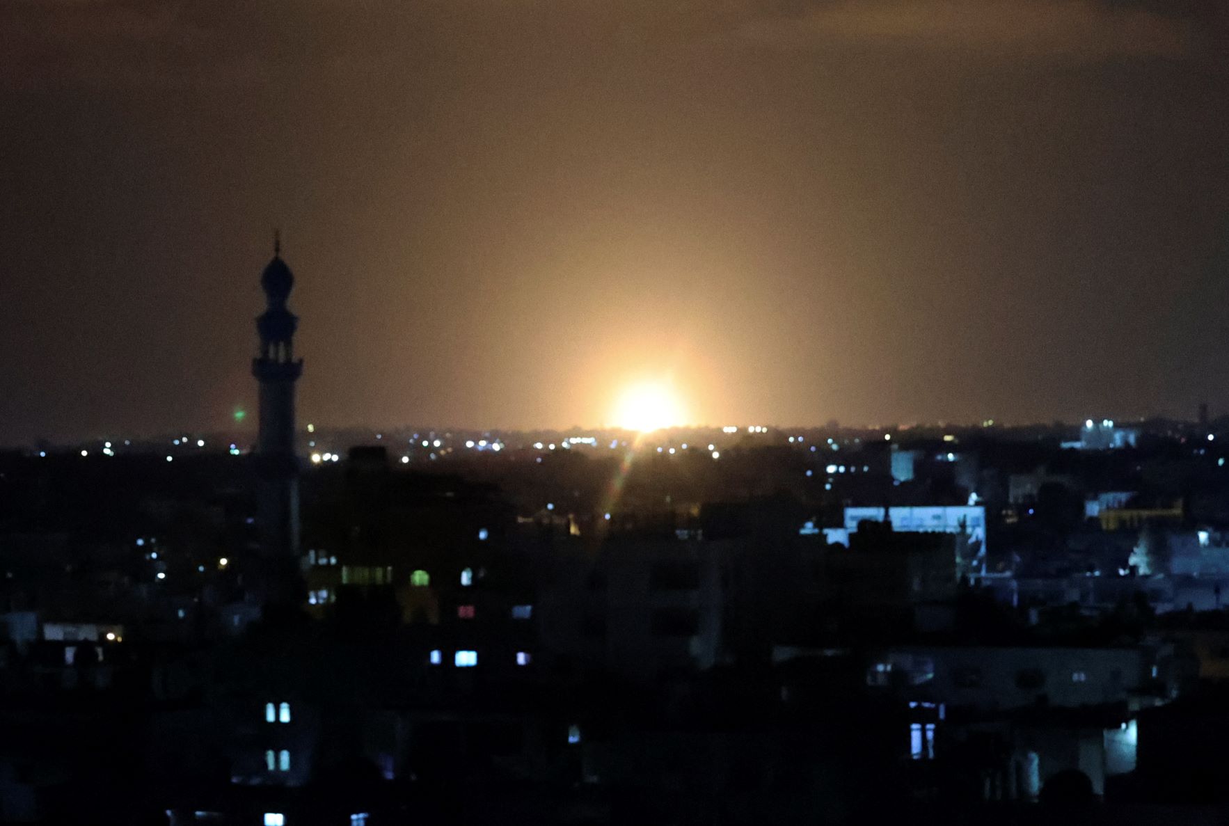 Frappes israéliennes sur Gaza après des lancers de ballons incendiaires