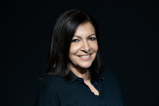Maire de Paris et candidate en campagne, le double défi d'Anne Hidalgo