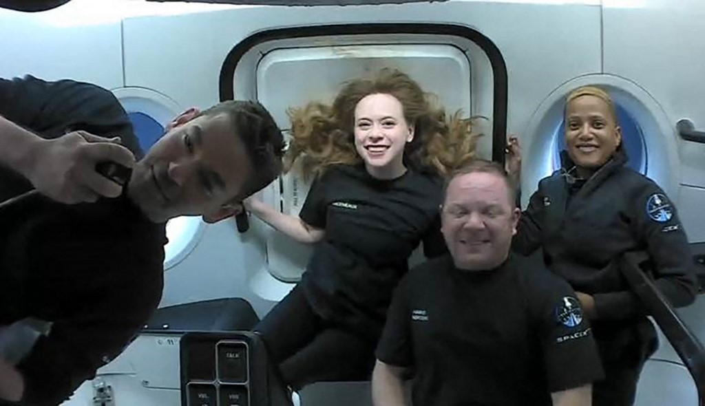 Les passagers privés de SpaceX de retour sur Terre après trois jours dans l'espace