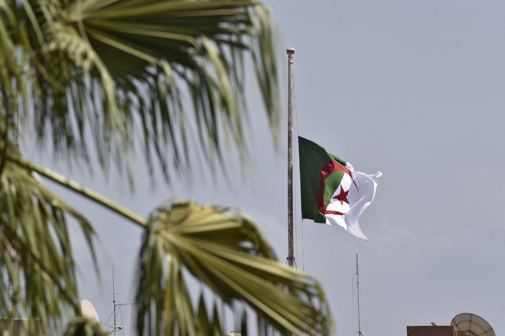 Algérie: Bouteflika inhumé avec moins d'honneurs que ses prédécesseurs