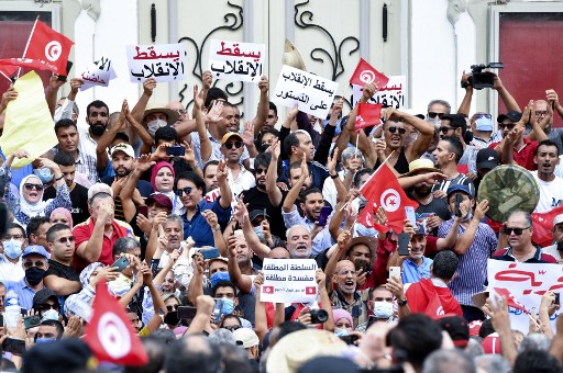 Manifestation à Tunis contre le coup de force de Saïed