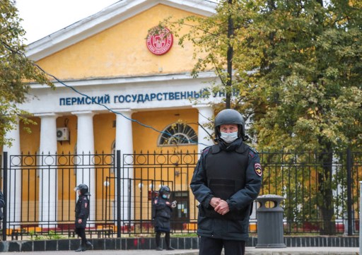 Une fusillade dans une université en Russie fait six morts, «un grand malheur», dit Poutine