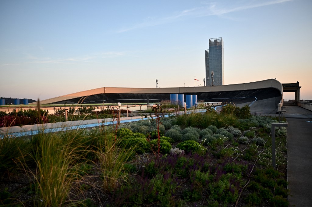 Fiat transforme la légendaire piste du Lingotto en immense jardin suspendu