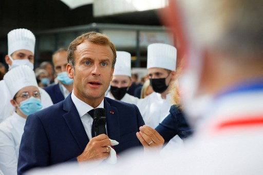 Emmanuel Macron au Salon international de la restauration, de l’hôtellerie et de l'alimentation (SIRHA) à Lyon, le 27 septembre 2021 (Photo, AFP)