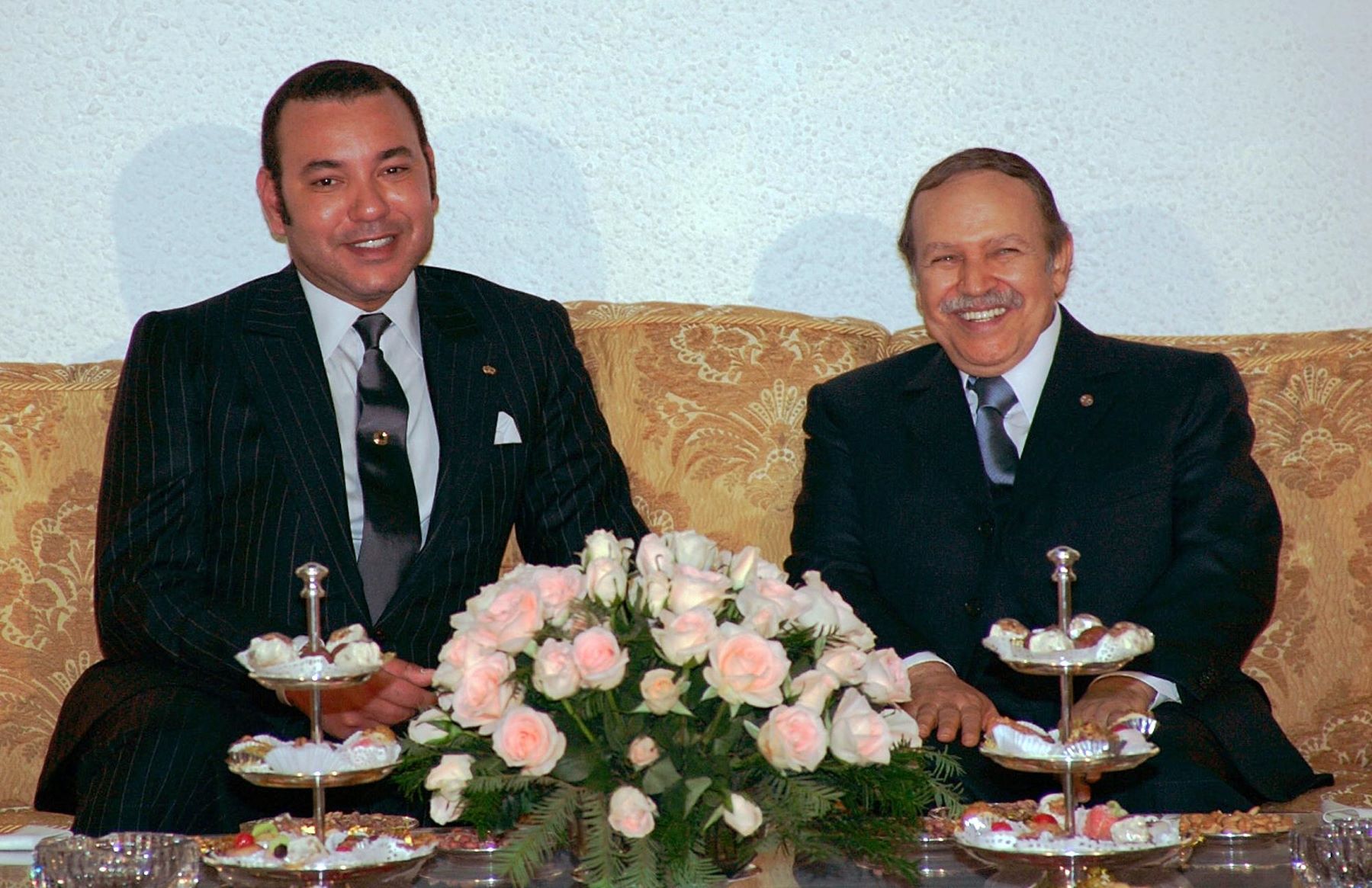 Décès de Bouteflika: le roi du Maroc adresse ses condoléances au président algérien