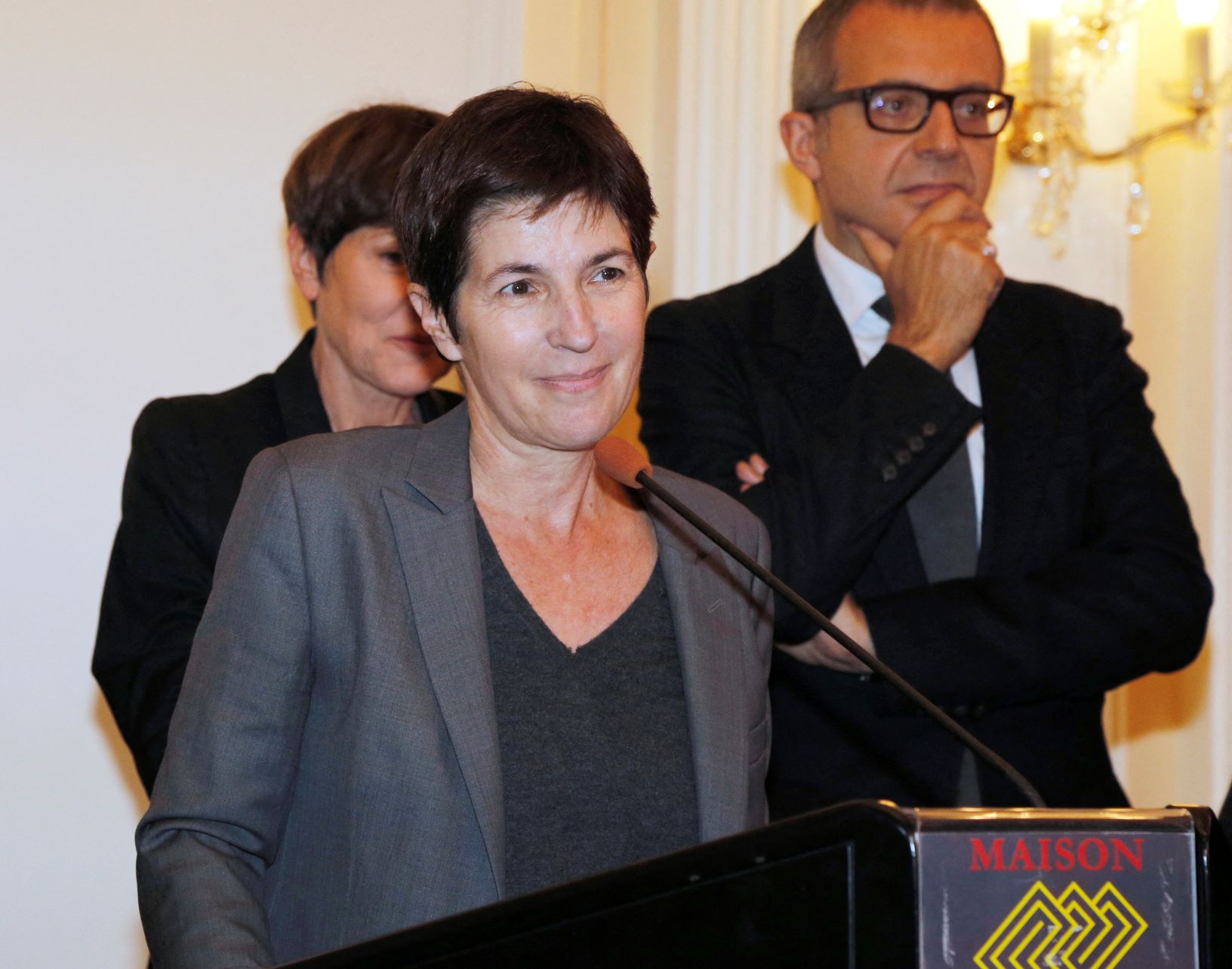 France: Angot dans la sélection du Goncourt et pas Nothomb
