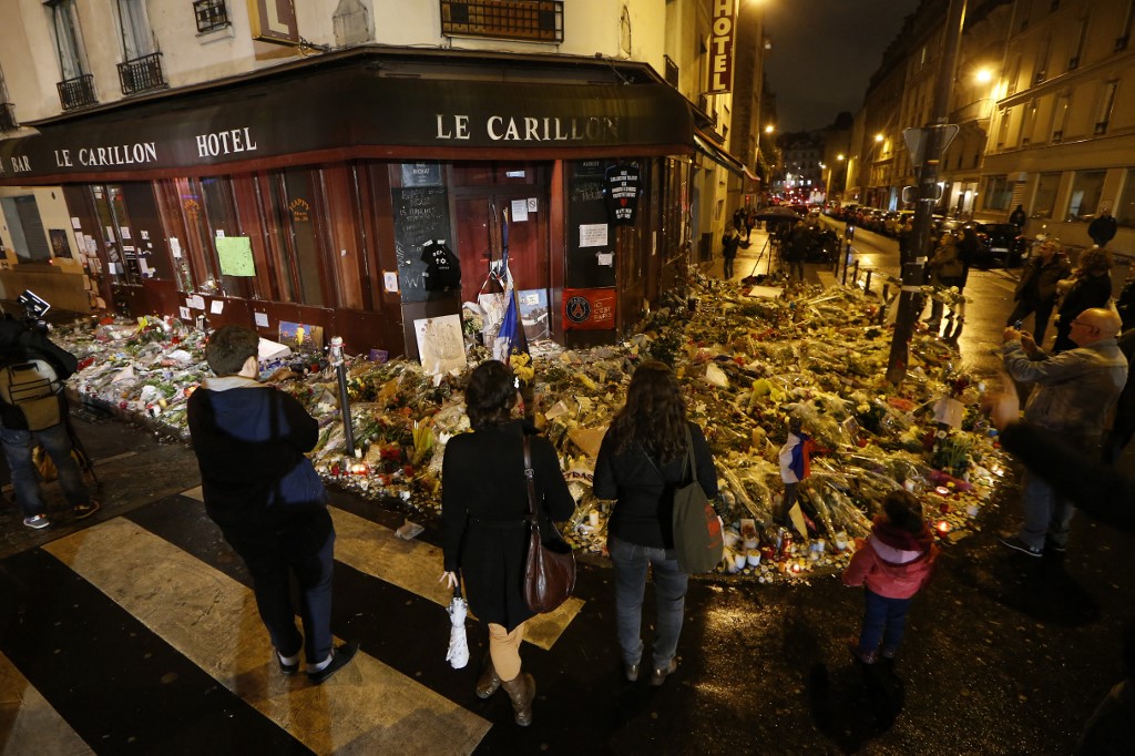 Autour du Stade de France, les premiers attentats-suicides