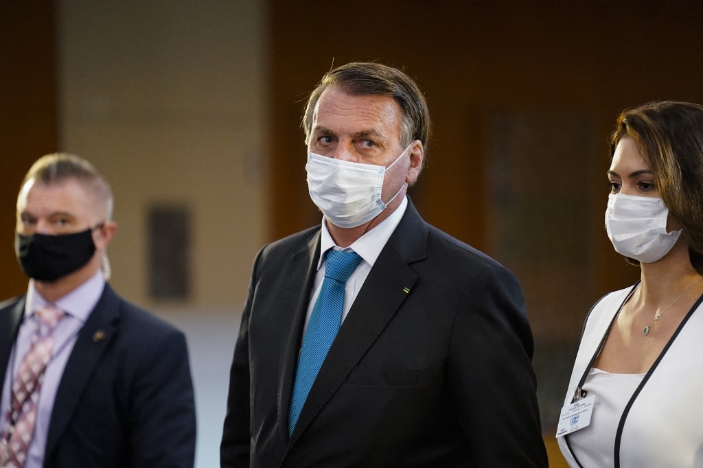 Trois délégués brésiliens à l'ONU positifs au Covid, dont le fils de Bolsonaro