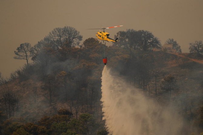 Un incendie traverse comme «un monstre affamé» une forêt en Espagne