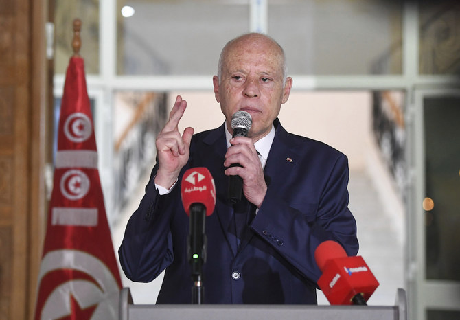 Tunisie: le président Saied renforce ses pouvoirs