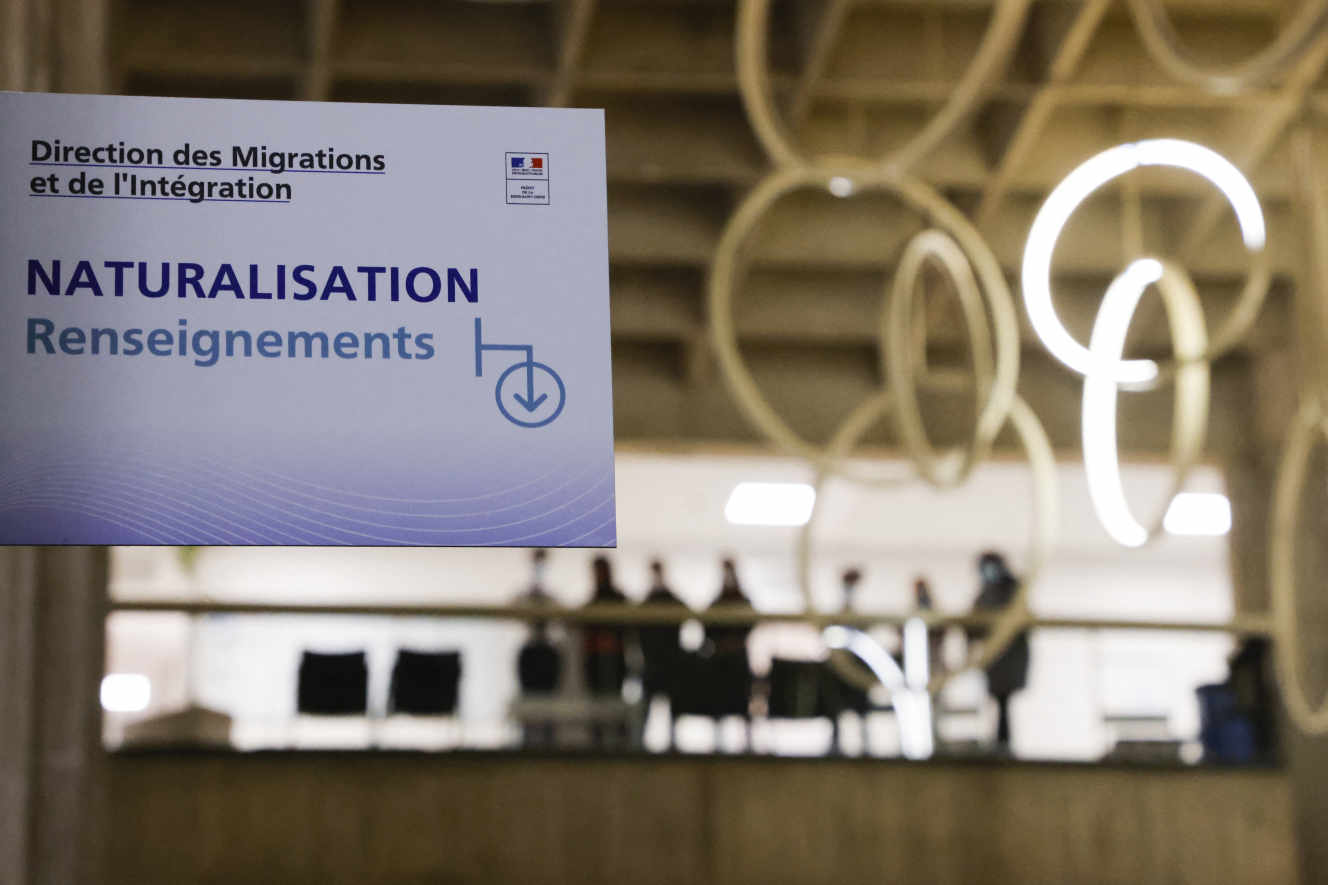 Plus de 12000 travailleurs étrangers «en première ligne» face au Covid naturalisés