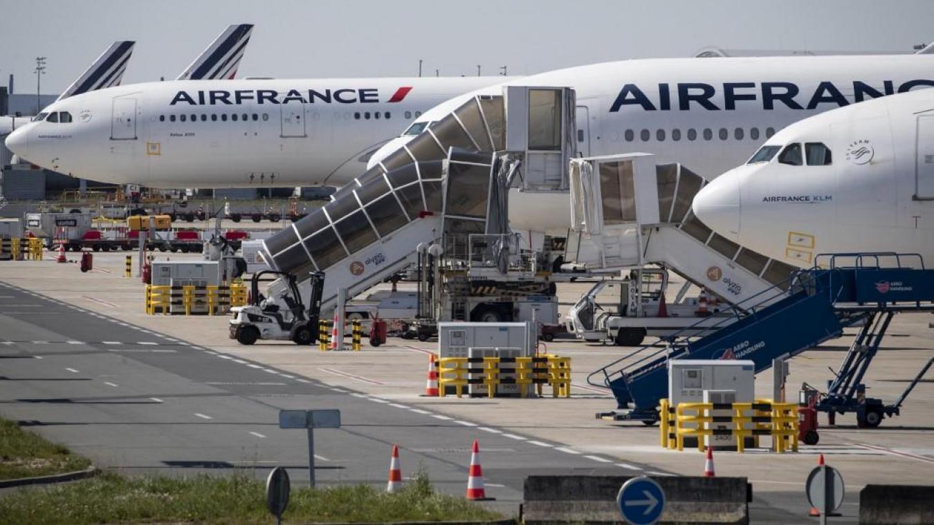 Contrôleurs aériens: le gouvernement va lier recrutement et évolution du trafic