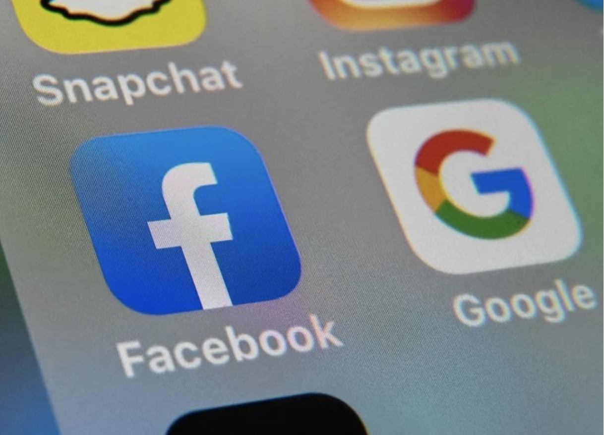 Les publications Facebook liées à Israël et aux Palestiniens doivent comprendre un examen des «partis pris»