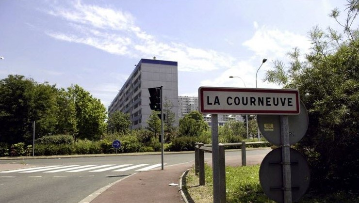 Initiation aux bonheurs de la diplomatie pour une centaine de jeunes