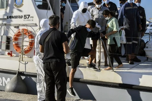 Grèce: le Conseil de l'Europe s'inquiète d'une loi accélérant les expulsions de migrants