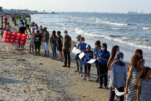 En Tunisie, des citoyens en révolte contre la pollution marine