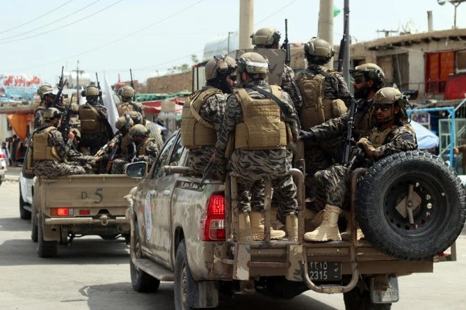 Les talibans déclarent l'Afghanistan «pays libre et souverain» et promettent de «bonnes relations» avec le monde