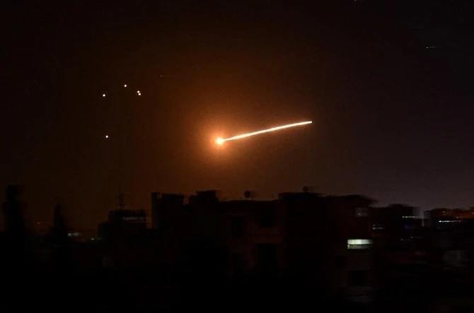 Raids aériens israéliens au-dessus de Damas