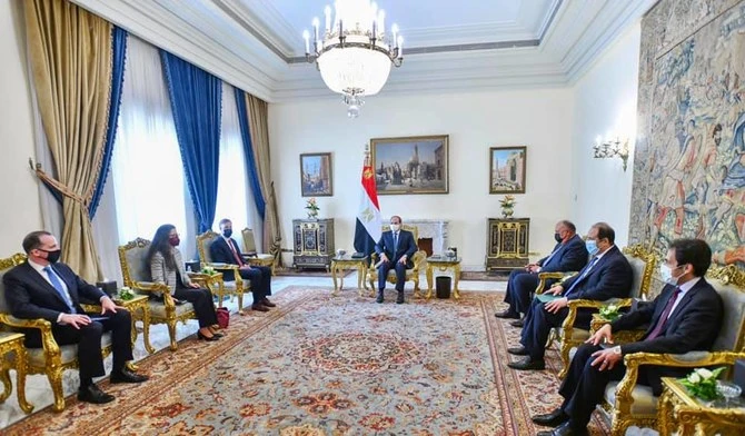 Au Caire, le président égyptien et le conseiller américain à la sécurité nationale discutent de la Libye et de Gaza