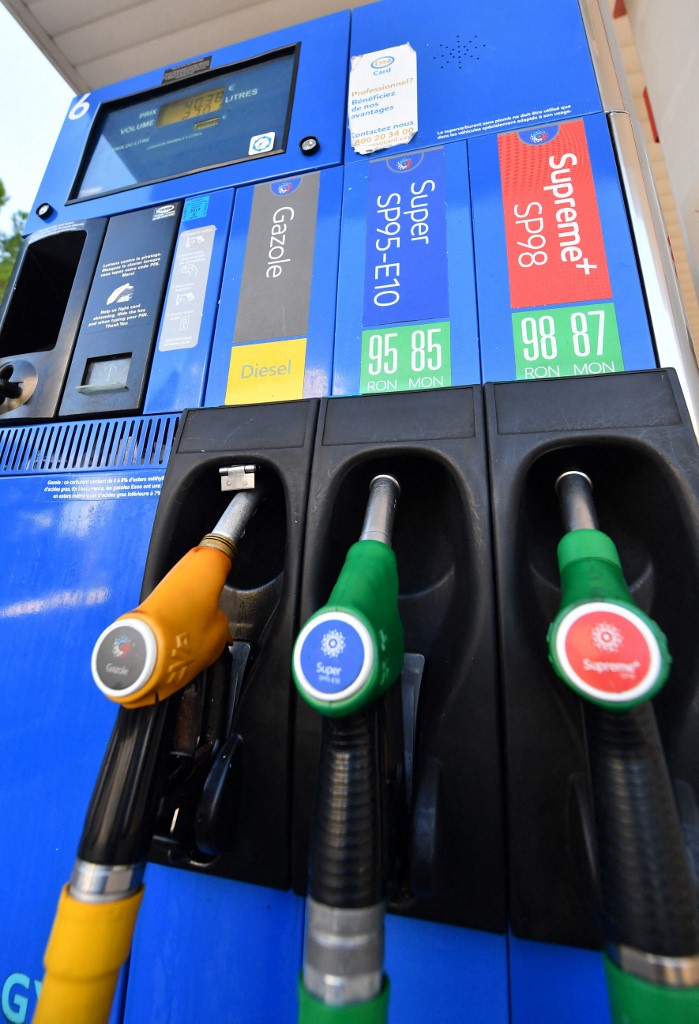 Carburants: les Français se ruent sur le bioéthanol, moins cher, mais problématique