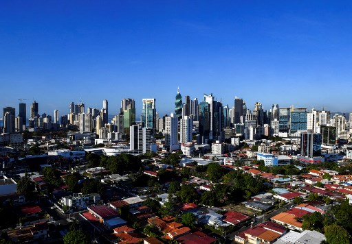 Vue du centre financier de Panama City prise le 25 avril 2019. (Luis Acosta/AFP)