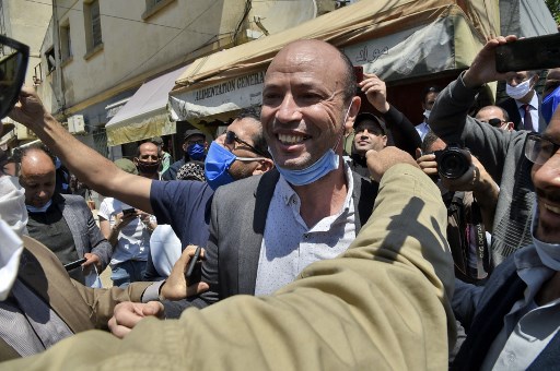 Algérie: un tribunal dissout une ONG phare du mouvement pro-démocratie Hirak