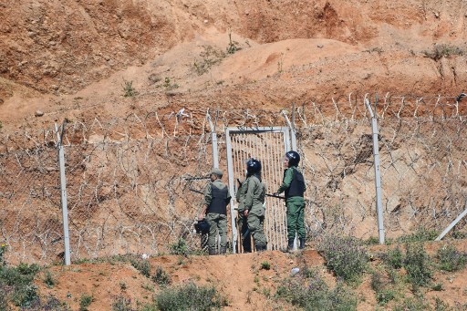 Espagne: 700 migrants tentent d'entrer dans l'enclave de Melilla