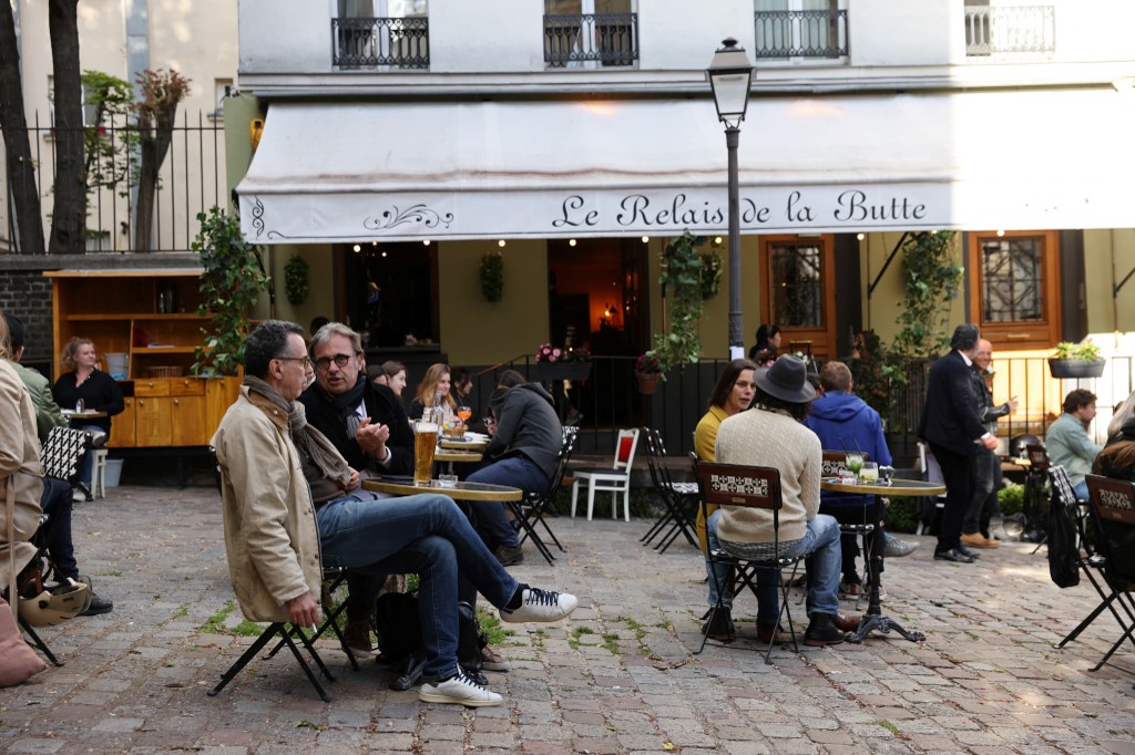 A Paris, le flou sur la fin des terrasses saisonnières