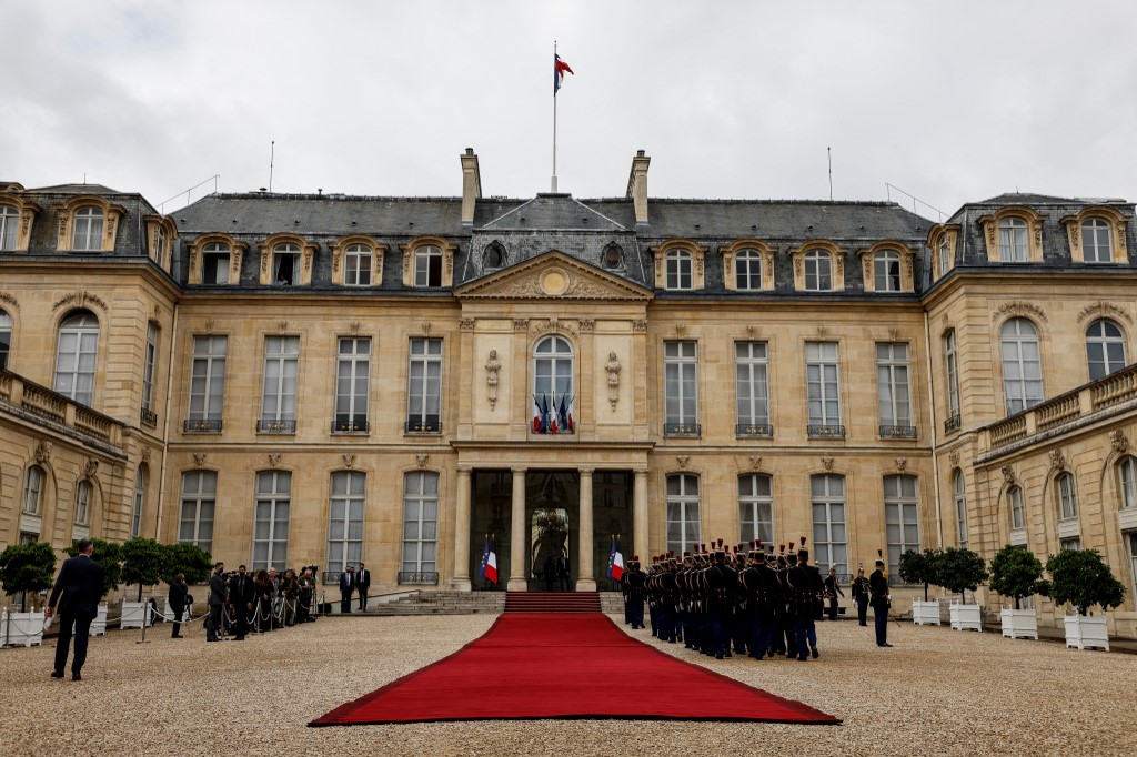 Élection présidentielle française: l’incertaine confrontation entre Macron et les droites