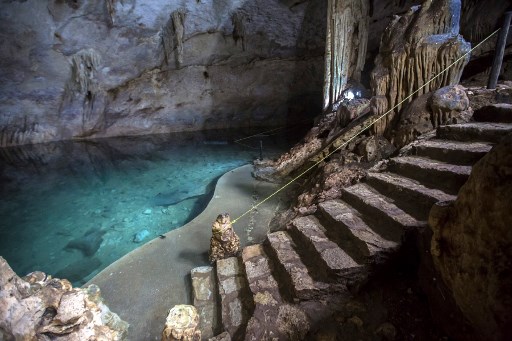 Vue du cénote de Bal-Mil dans la municipalité de Homun, État du Yucatan, Mexique, le 24 juillet 2021. (Hugo Borges/AFP)
