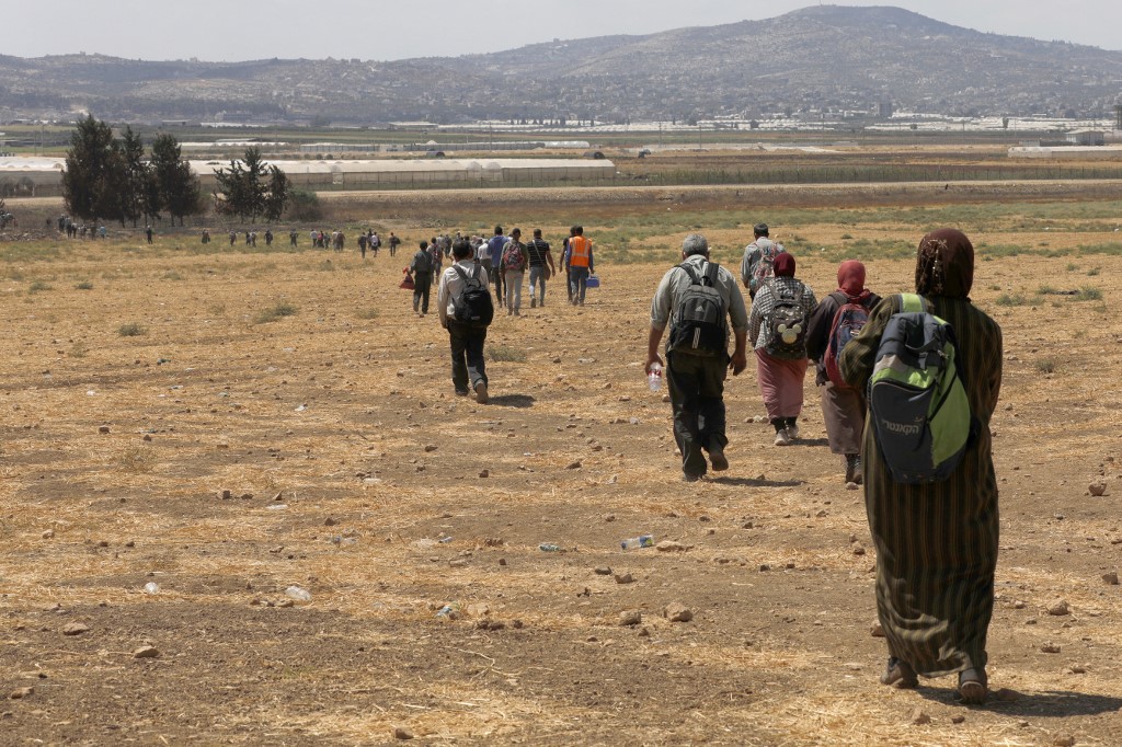 Des milliers de Gazaouis postulent pour des permis de travail en Israël