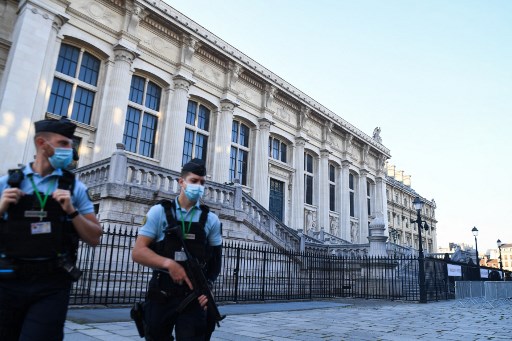 France: quatre hommes proches de la mouvance d'ultradroite mis en examen pour des projets d'actions violentes