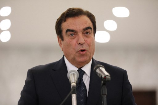 Le ministre libanais de l'Information, George Cordahi, lors d'une conférence de presse au palais présidentiel de Baabda, à l'est de la capitale Beyrouth, le 13 septembre 2021. (Anwar Amro / AFP)