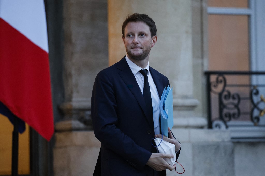 Pêche: Paris agite la menace de l'arme énergétique contre Londres