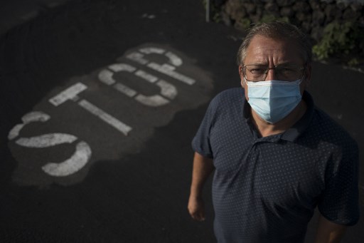 Rüdiger Wastel, une victime qui a perdu sa maison lors de l'éruption du volcan Cumbre Vieja sur l'île canarienne de La Palma le 2 octobre 2021 (Photo, AFP)