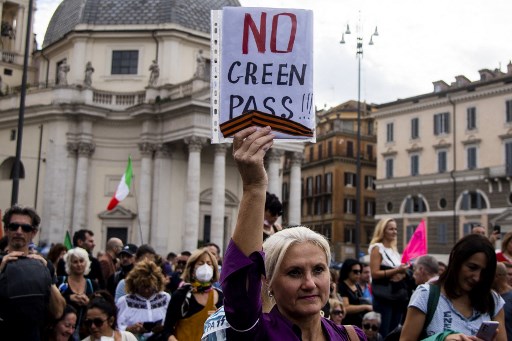 Heure de vérité pour le pass sanitaire en Italie, obligatoire pour travailler