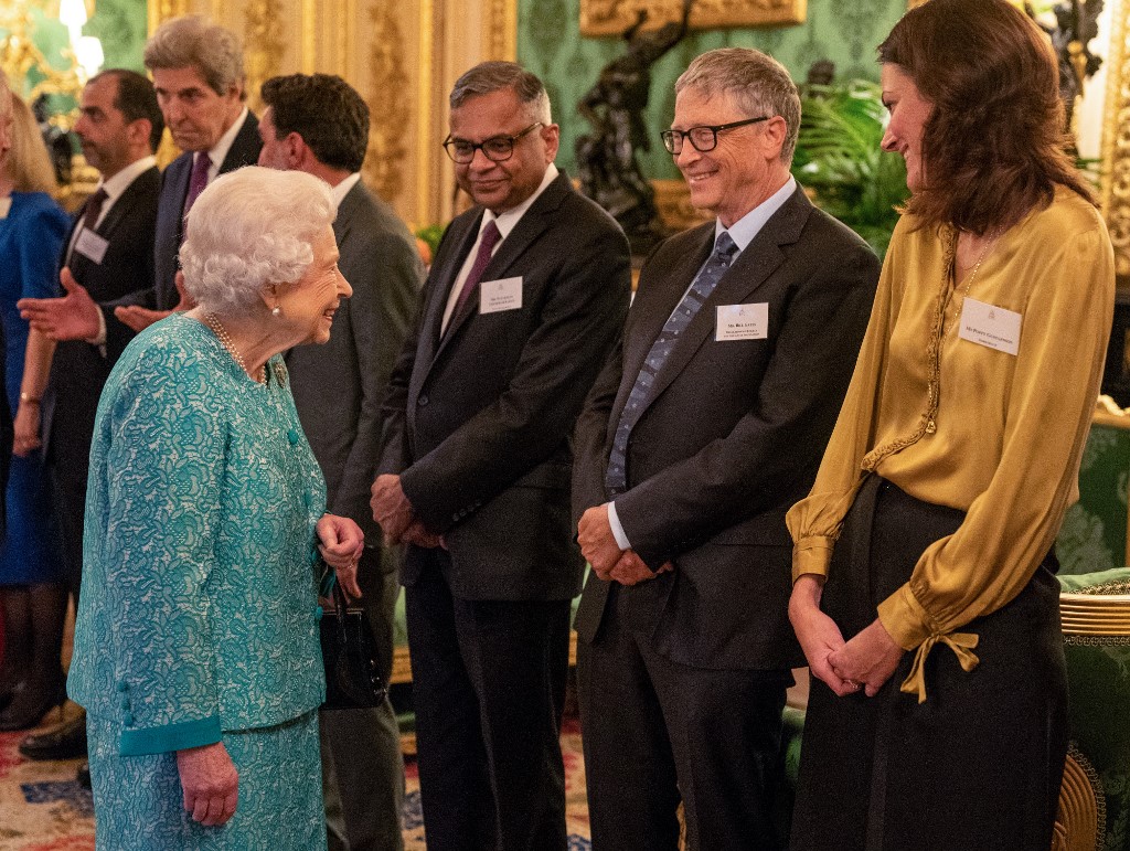 Elizabeth II hospitalisée une nuit pour des «examens préliminaires»