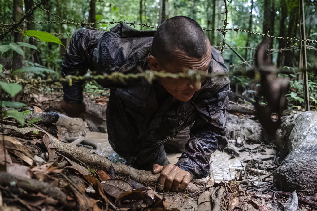 En jungle guyanaise, la formation d'une certaine élite militaire française