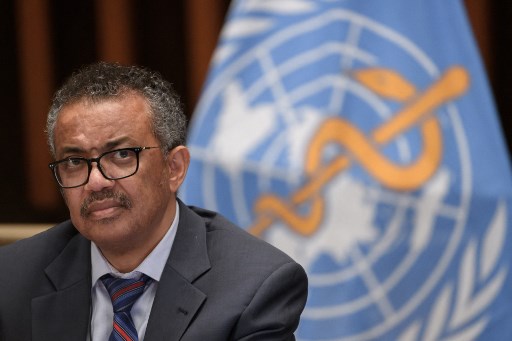 Dans cette photo d'archive prise le 3 juillet 2020, le directeur général de l'Organisation mondiale de la santé (OMS), Tedros Adhanom Ghebreyesus, assiste à une conférence de presse organisée par l'Association genevoise des correspondants des Nations Unies (ACANU) au siège de l'OMS à Genève. (Fabrice Coffrini /Pool/ AFP)