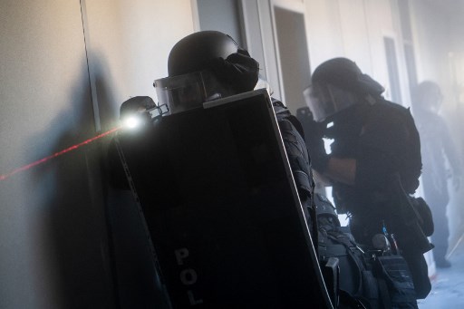 Attaque terroriste à Versailles, le temps d'un exercice pour le Raid