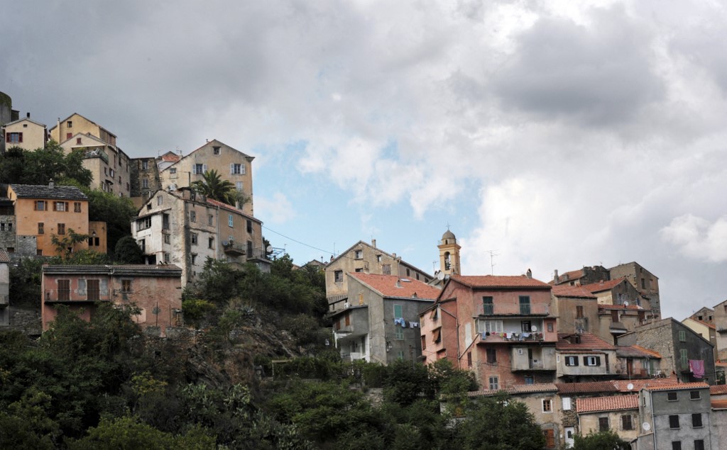 En Corse, un atelier de fabrication de munitions dissimulé dans un conteneur