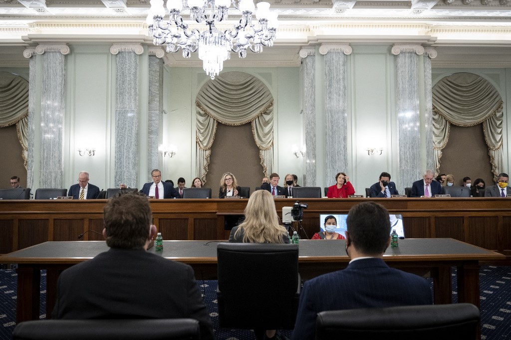 Frances Haugen met Facebook face à ses contradictions et pousse le Congrès à agir