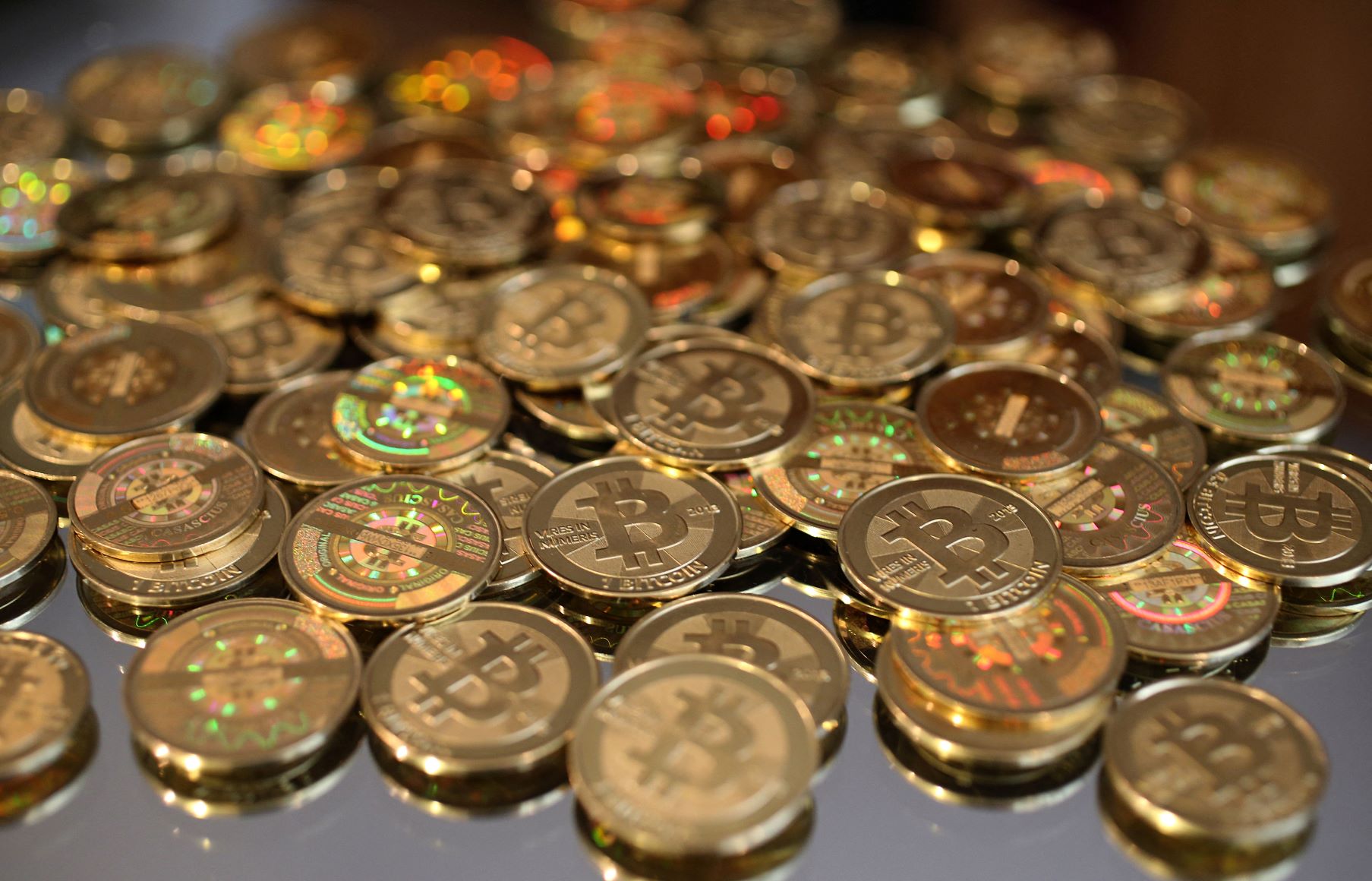 Le bitcoin franchit un nouveau plus haut historique à plus de $66000