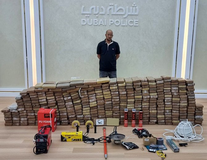Dubaï : saisie de 500 kg de cocaïne lors de la «plus grande opération anti-drogue de la région»