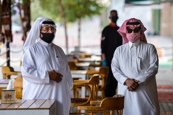 Plus de masques dans les lieux publics: l’Arabie saoudite assouplit les restrictions